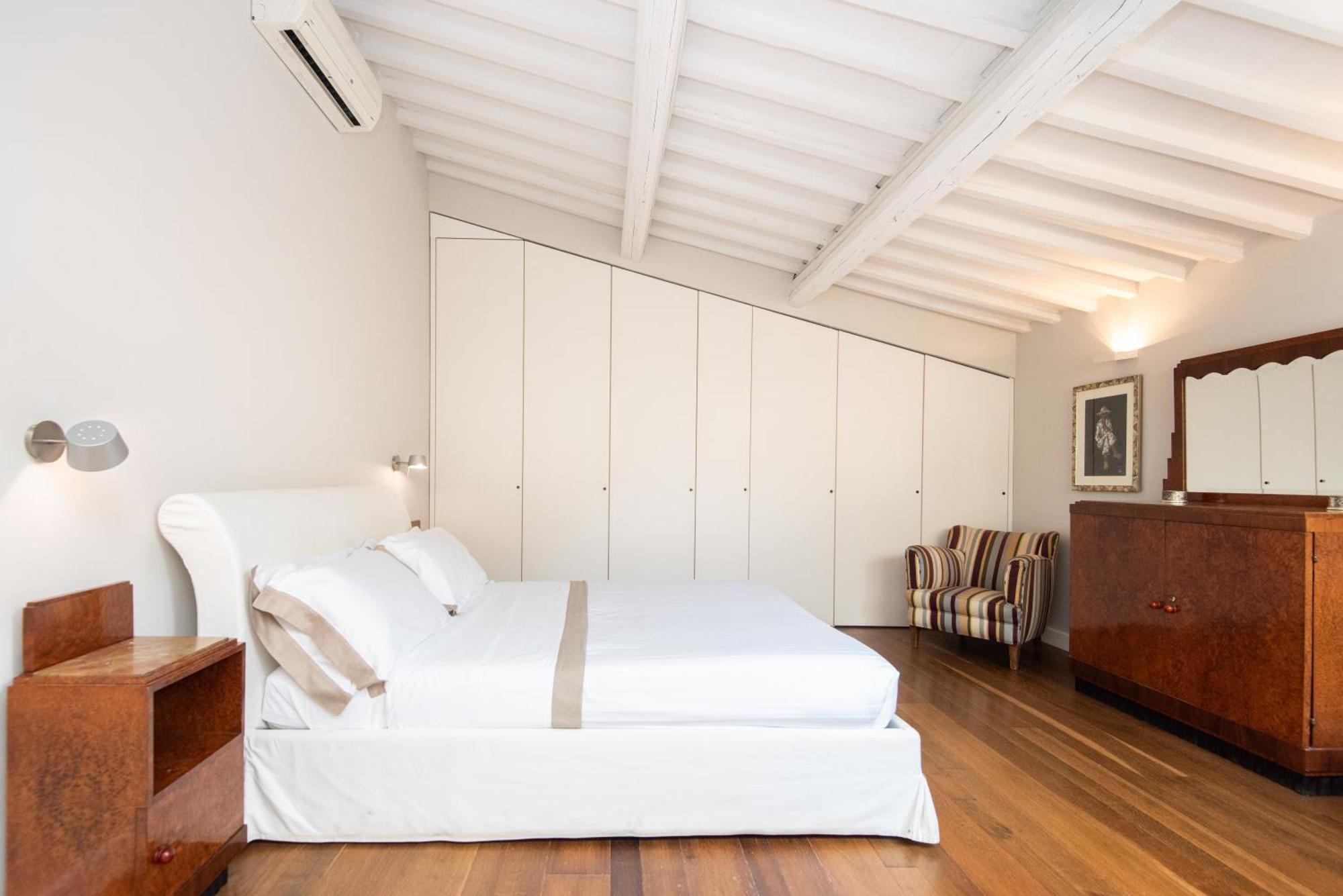 Apartmán Giambologna Attic By Firenze Prestige Exteriér fotografie